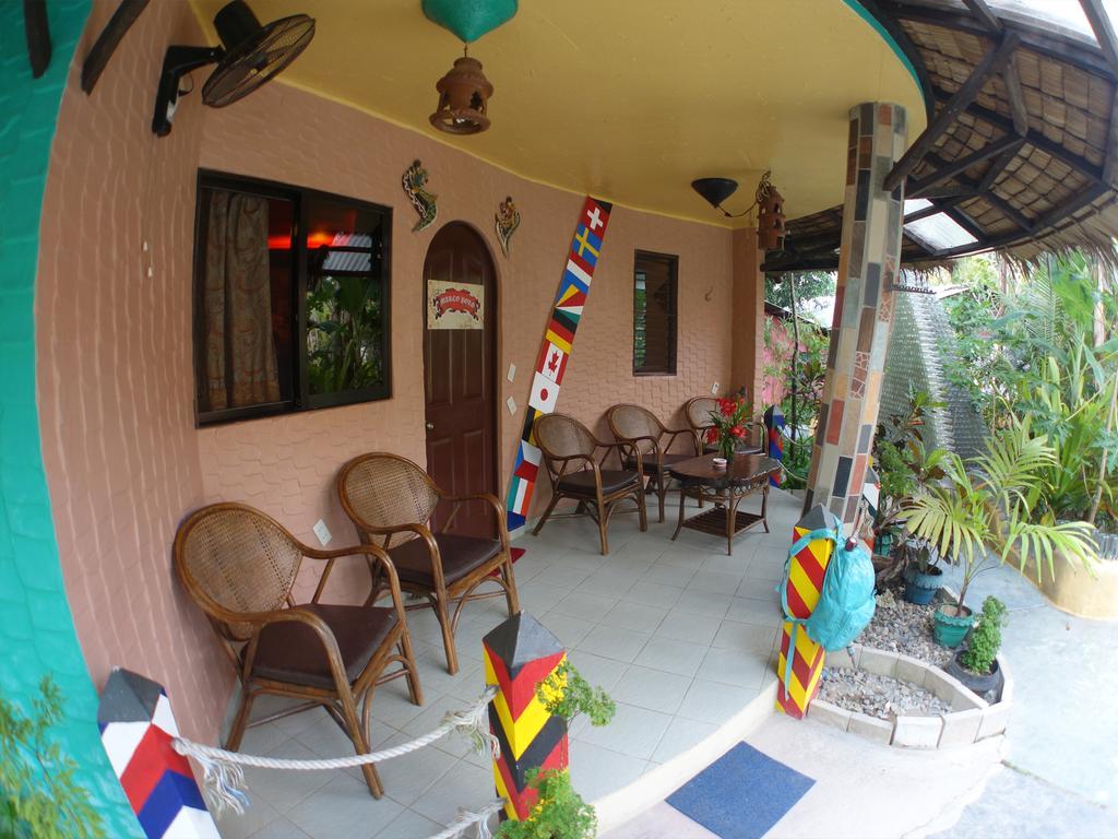 Takatuka Beach Resort Sipalay Eksteriør billede
