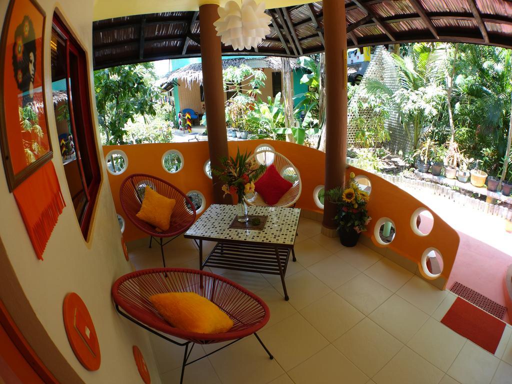 Takatuka Beach Resort Sipalay Eksteriør billede